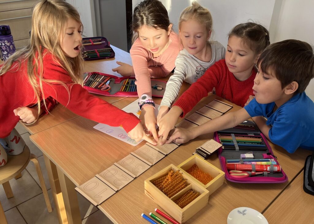 Zápis do základní školy: co čeká rodiče i děti a jak na domácí vzdělávání